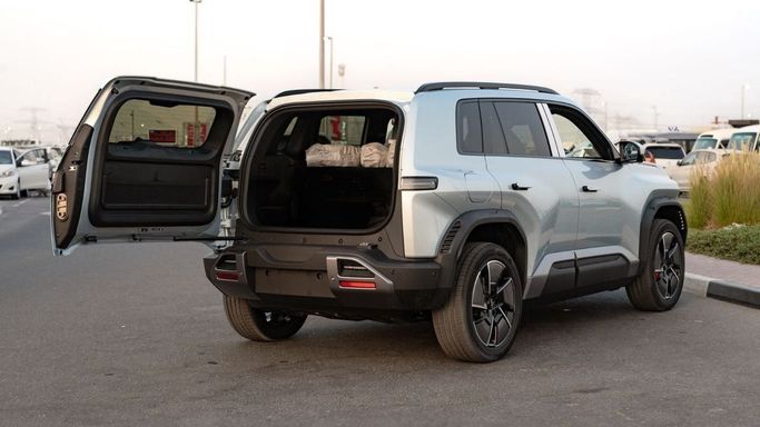 Новый BYD FangChengBao Leopard 3, 2024 в Дубае от Altass Motors Серебристый цвет. Other | AUTO.AE