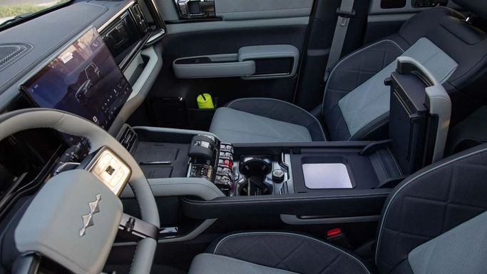 Новый BYD FangChengBao Leopard 5 I Рестайлинг, 1.5 л, 2025 в Дубае от Dresden Motors Светло-коричневый цвет. Китайская | AUTO.AE