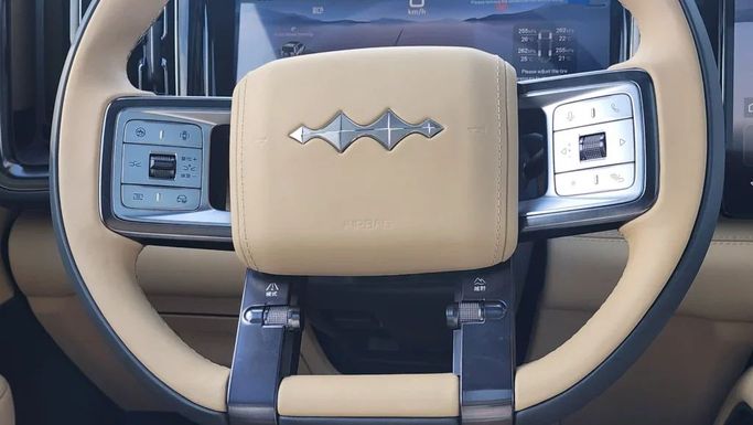 Новый BYD FangChengBao Leopard 5 I, 1.5 л, 2024 в Дубае от Alwan Global Cars Зеленый цвет. Other | AUTO.AE