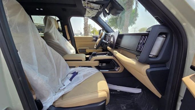 New BYD FangChengBao Leopard 5 I Facelift, 1.5 l, 2025 in Dubai by Alwan Global Cars, Green color. Other | AUTO.AE