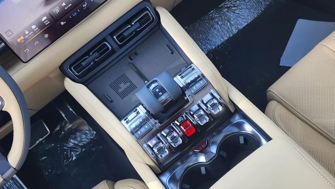 New BYD FangChengBao Leopard 5 I, 1.5 l, 2024 in Dubai by Alwan Global Cars, Green color. Other | AUTO.AE