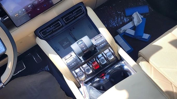 New BYD FangChengBao Leopard 5 I, 1.5 l, 2024 in Dubai by Alwan Global Cars, Grey color. Other | AUTO.AE