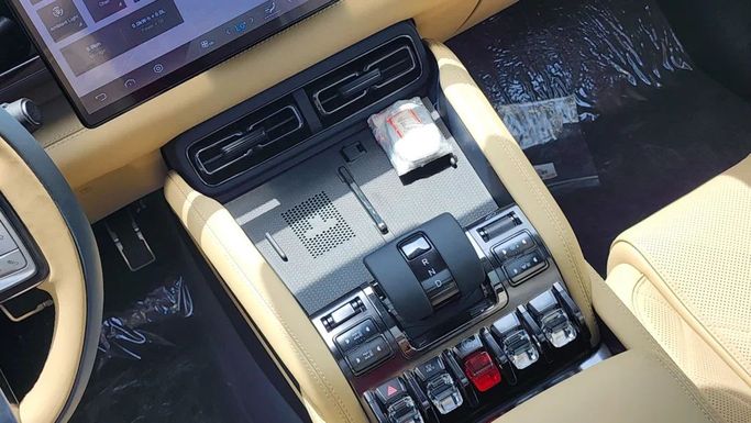 New BYD FangChengBao Leopard 5 I, 1.5 l, 2024 in Dubai by Alwan Global Cars, White color. Other | AUTO.AE