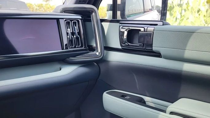 New BYD FangChengBao Leopard 5 I, 1.5 l, 2024 in Dubai by Alwan Global Cars, White color. Other | AUTO.AE