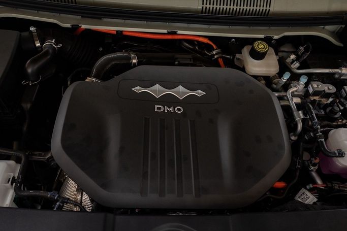 Подержанный BYD FangChengBao Leopard 5 I, 1.5 л, 2025 в Дубае от Linda Cars Бежевый цвет. Китайская | AUTO.AE