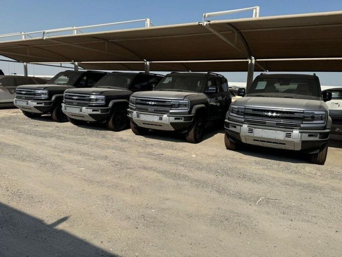 Новый BYD FangChengBao Leopard 5 I, 1.5 л, 2024 в Дубае от Mohamed Hakim Motors Черный цвет. Китайская | AUTO.AE