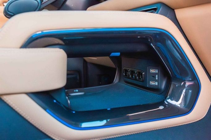 New BYD FangChengBao Leopard 5 I Facelift, 1.5 l, 2025 in Dubai by Albakheet Motors, Black color. Chinese Specs | AUTO.AE