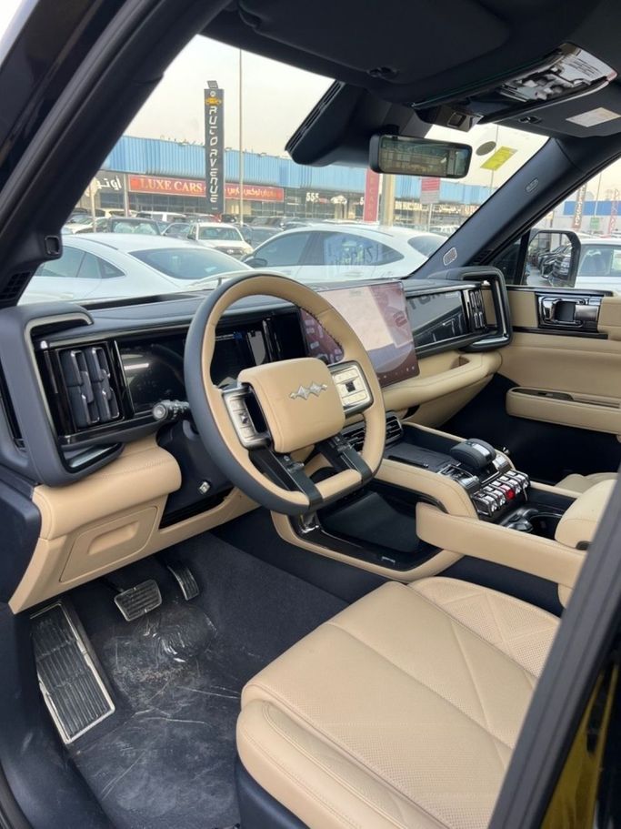 New BYD FangChengBao Leopard 5 I Facelift, 1.5 l, 2025 in Dubai by Quatro Motors, Black color.  | AUTO.AE