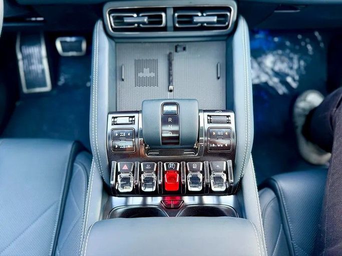 Новый BYD FangChengBao Leopard 5 I Рестайлинг, 1.5 л, 2025 в Дубае от Empire Motors Серый цвет. Китайская | AUTO.AE