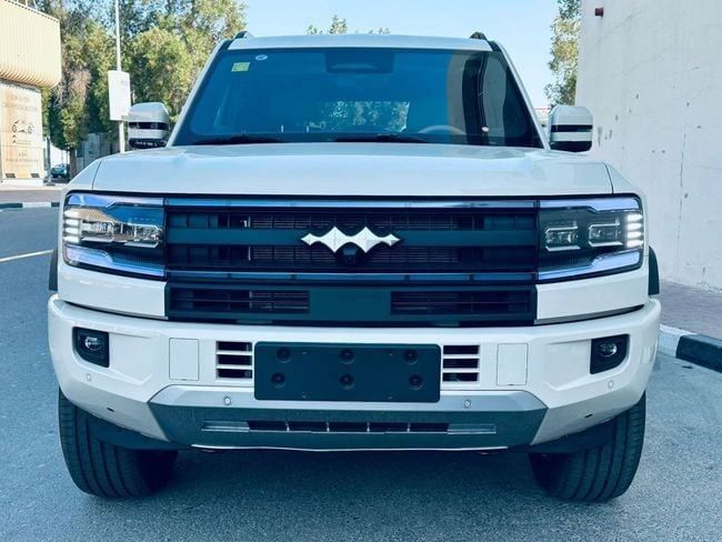 جديدة ⁦BYD FangChengBao Leopard 5 أنا فيس ليفت، 1.5 l، 2025⁩ في في الإمارات, دبي من THREE CAMELS TRADING FZE، اللون أبيض. المواصفات الصينية | AUTO.AE | إعلان #286401
