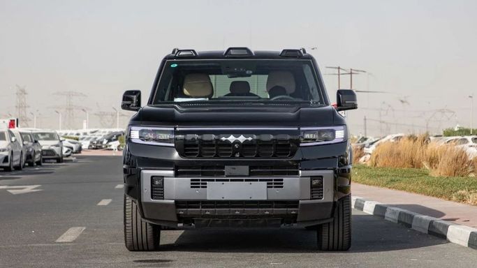 Новый BYD FangChengBao Leopard 8, 2.0 л, 2025 в Дубае от Dresden Motors Черный цвет. Китайская | AUTO.AE