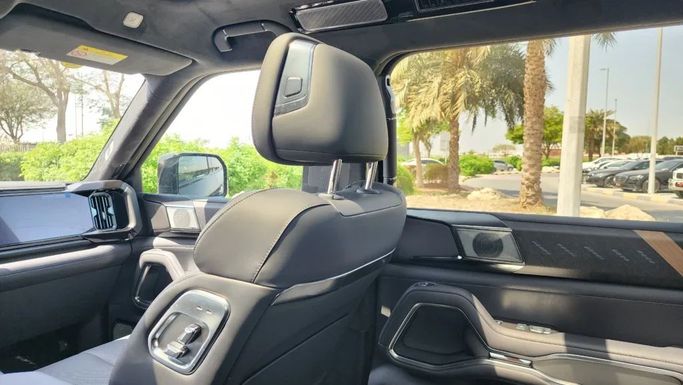 New BYD FangChengBao Leopard 8, 2.0 l, 2025 in Dubai by Alwan Global Cars, Black color. Other | AUTO.AE
