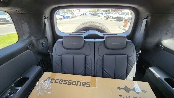 New BYD FangChengBao Leopard 8, 2.0 l, 2025 in Dubai by Alwan Global Cars, Black color. Other | AUTO.AE