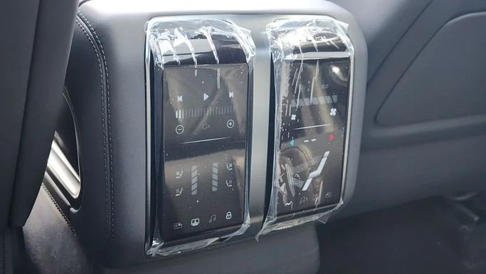 New BYD FangChengBao Leopard 8, 2.0 l, 2025 in Dubai by Alwan Global Cars, Golden color. Other | AUTO.AE