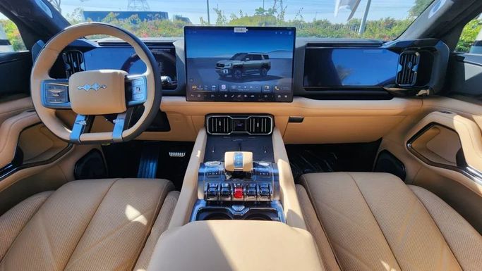 New BYD FangChengBao Leopard 8, 2.0 l, 2024 in Dubai by Alwan Global Cars, Golden color. Other | AUTO.AE