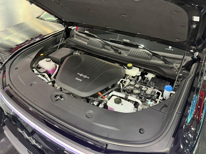 New BYD FangChengBao Leopard 8, 2.0 l, 2025 in Dubai by STAR COLLECTION LLC, Black color. Chinese Specs | AUTO.AE