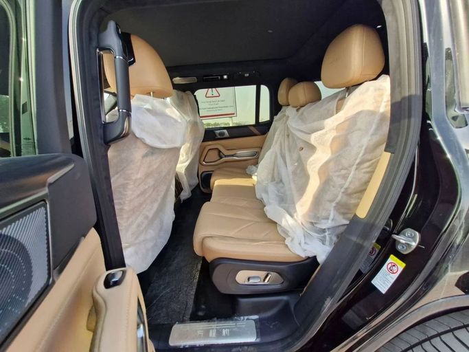 Used BYD FangChengBao Leopard 8, 2.0 l, 2025 in Dubai by Allied Motors, Black color. Other | AUTO.AE