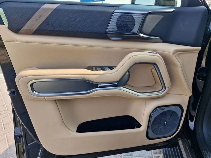 Used BYD FangChengBao Leopard 8, 2.0 l, 2025 in Dubai by Allied Motors, Black color. Other | AUTO.AE