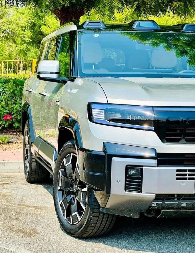 New BYD FangChengBao Leopard 8, 2.0 l, 2025 in Dubai by Metro Motors, Golden color. Chinese Specs | AUTO.AE