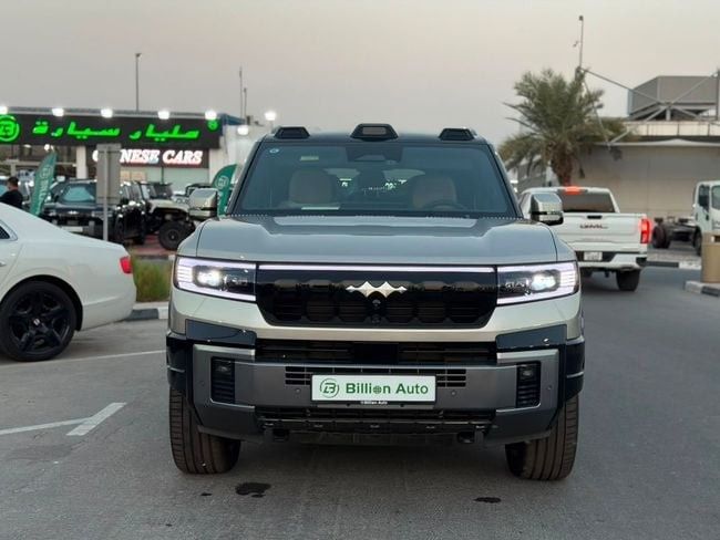 جديدة ⁦BYD FangChengBao Leopard 8، 2.0 l، 2026⁩ في في الإمارات, دبي من Billion Auto ، اللون فضي. المواصفات الصينية | AUTO.AE | إعلان #290444