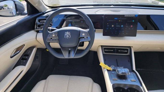 Новый BYD Qin DM II, 1.5 л, 2024 в Дубае от Alwan Global Cars Серый цвет. Other | AUTO.AE