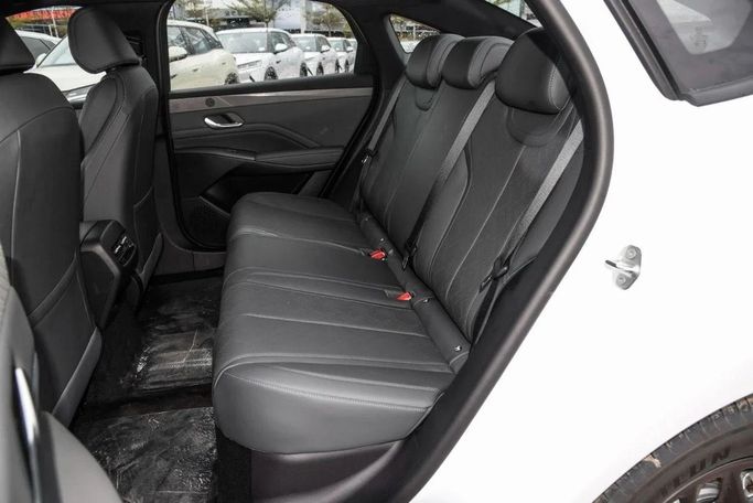 New BYD Qin DM-i III, 1.5 l, 2025 in Dubai by Billion auto, White color. Chinese Specs | AUTO.AE