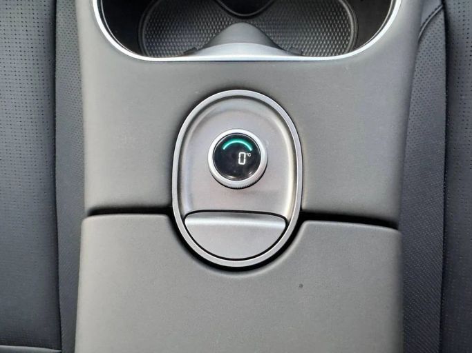 Новый BYD Sea Lion 06, 2025 в Дубае от Allied Motors Бронзовый цвет. Китайская | AUTO.AE