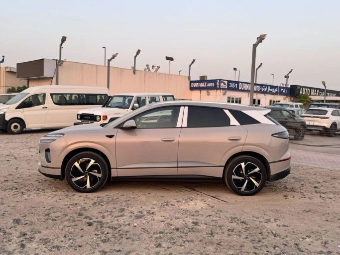 Новый BYD Sea Lion 06, 2025 в Дубае от Allied Motors Бронзовый цвет. Китайская | AUTO.AE