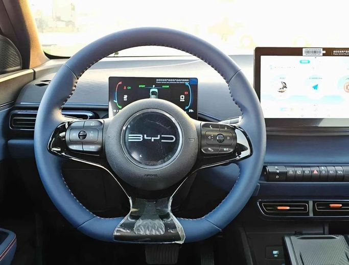 Новый BYD Seagull (Libird 2) I Рестайлинг, 2025 в Дубае от SK Motors Белый цвет. Китайская | AUTO.AE