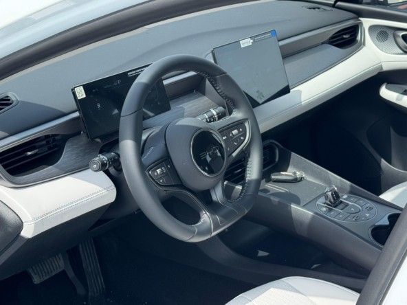 Новый BYD Seal 05, 1.5 л, 2025 в Дубае от Titanum Cars Белый цвет. Other | AUTO.AE