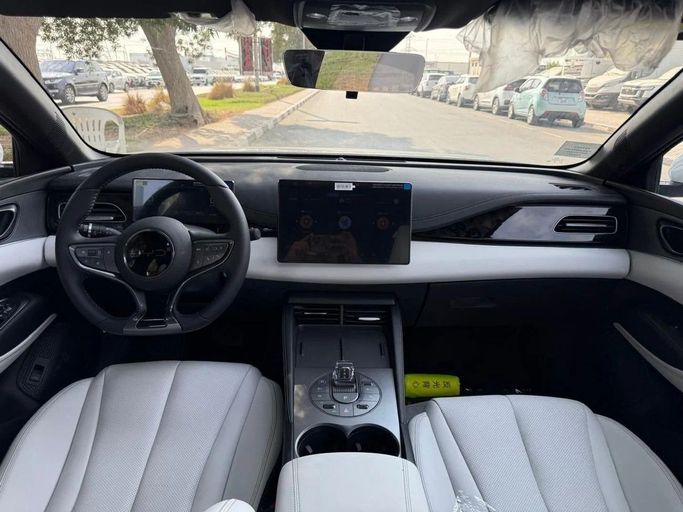 New BYD Seal 06, 1.5 l, 2025 in Dubai by JR Auto, White color. Chinese Specs | AUTO.AE