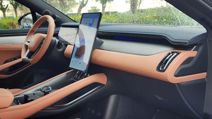 Новый BYD Song L, 2024 в Дубае от Alwan Global Cars Черный цвет. Other | AUTO.AE