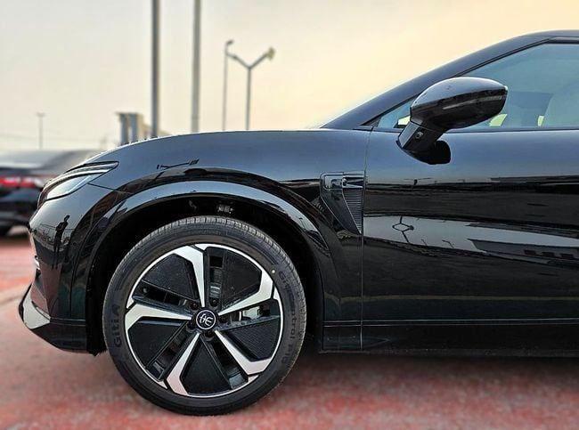 Новый BYD Song L, 2025 в Дубае от Soltan Auto Черный цвет. Китайская | AUTO.AE