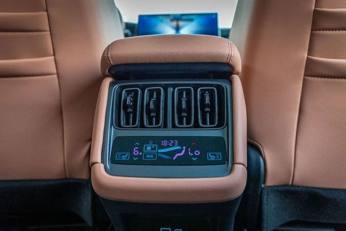 New BYD Song L, 2025 in Dubai by Albustanji Motors FZCO, White color.  | AUTO.AE