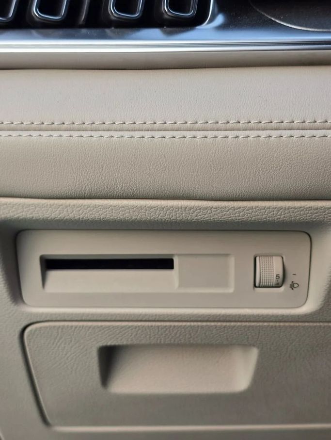 Новый BYD Song Plus I Рестайлинг, 2025 в Дубае от Mohamed Hakim Motors Бежевый цвет. Китайская | AUTO.AE