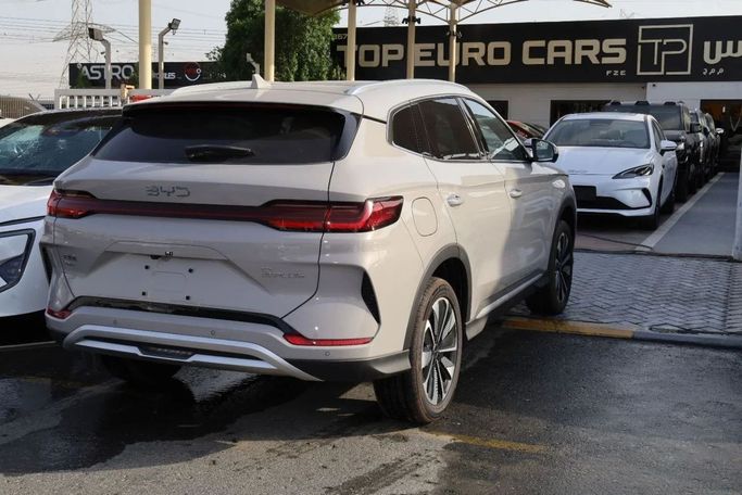 Новый BYD Song Plus I Рестайлинг, 1.5 л, 2024 в Дубае от Top Euro Cars Бежевый цвет.  | AUTO.AE