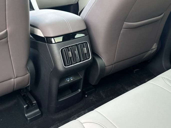 Used BYD Song Plus I Facelift, 2025 in Dubai by Allied Motors, Silver color. Chinese Specs | AUTO.AE