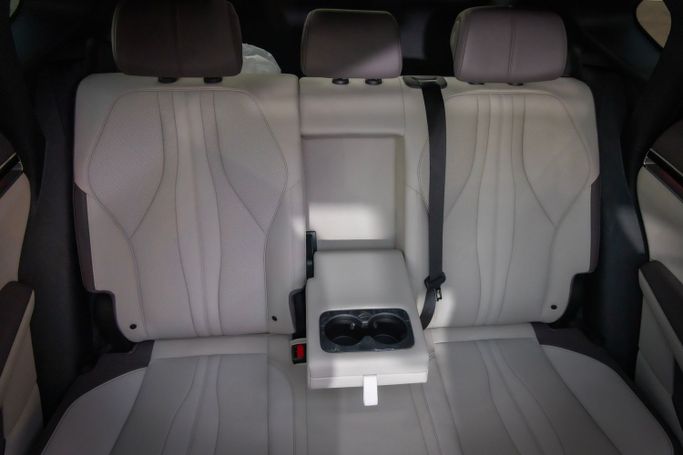 New BYD Song Plus I Facelift, 1.5 l, 2025 in Dubai by Albustanji Motors FZCO, White color. Chinese Specs | AUTO.AE