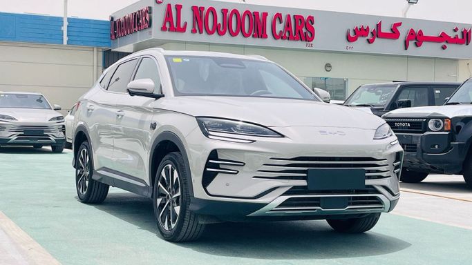 جديدة BYD Song Plus أنا فيس ليفت, 1.5 l, 2025 في في دبي من AL NOJOOM CARS، اللون رمادي. المواصفات الصينية | AUTO.AE | إعلان #257771