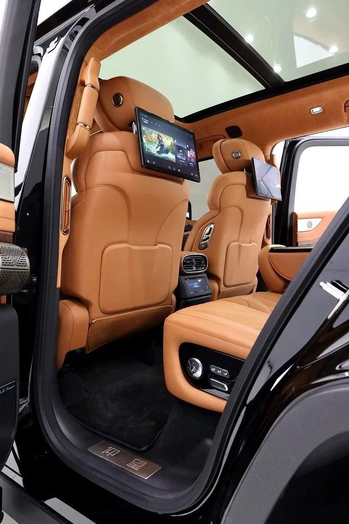 Подержанный BYD Yangwang U8, 2.0 л, 2024 в Дубае от Al Faris Motors Черный цвет. Other | AUTO.AE