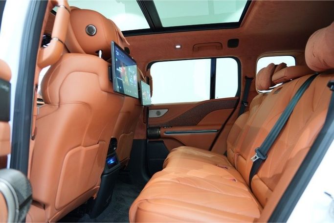 New BYD Yangwang U8, 2.0 l, 2024 in Dubai by Oscar Motors, Black color.  | AUTO.AE