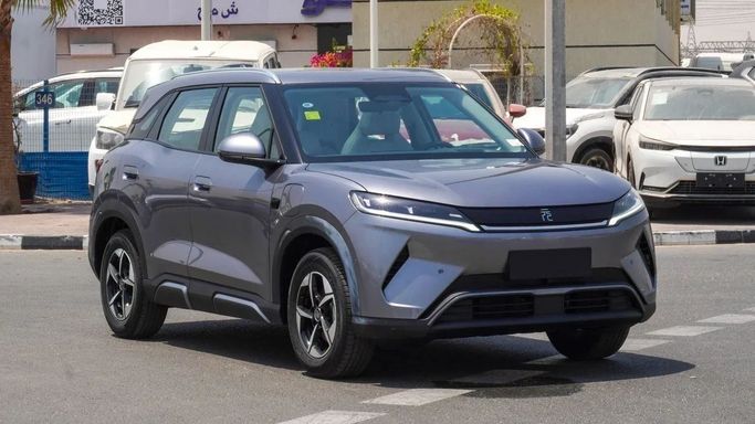 Новый BYD Yuan Up, 2025 в Дубае от NEW AUTO FZCO Серый цвет. Китайская | AUTO.AE