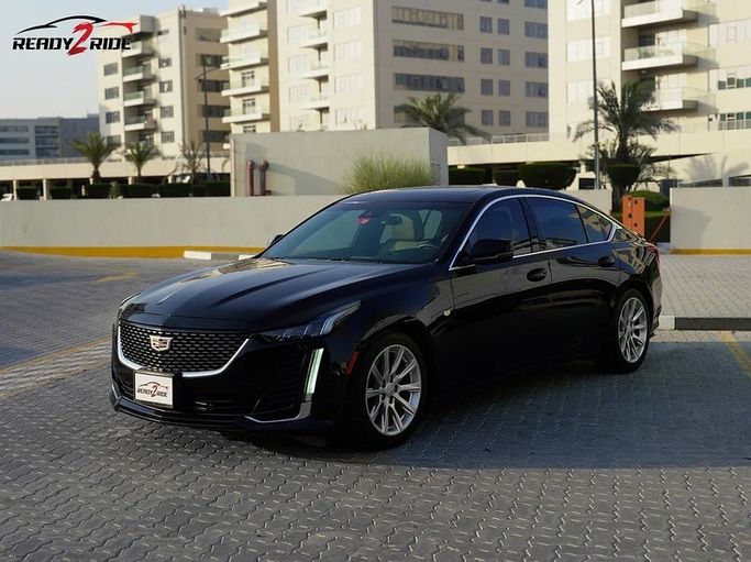 Подержанный Cadillac CT5 I, 2.0 л, 2022 в Дубае от READY 2 RIDE MOTORS Черный цвет.  | AUTO.AE