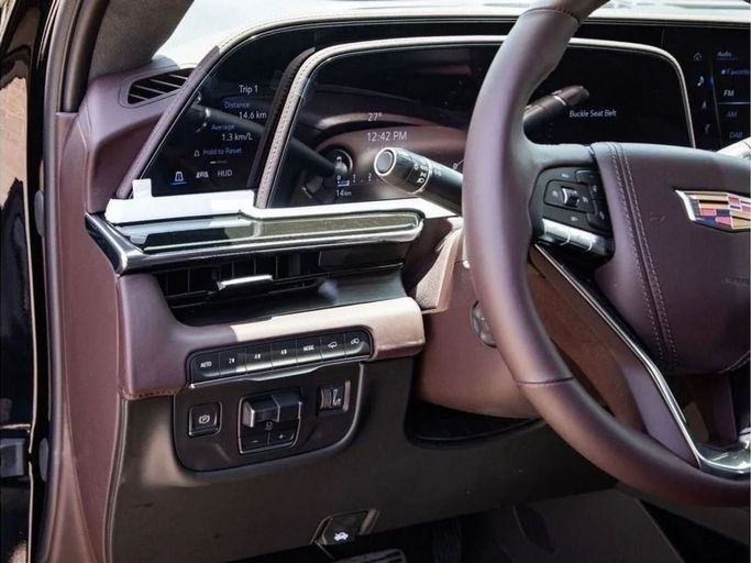 Новый Cadillac Escalade 600 V Рестайлинг, 6.2 л, 2024 в Дубае от Dresden Motors Черный цвет. GCC | AUTO.AE