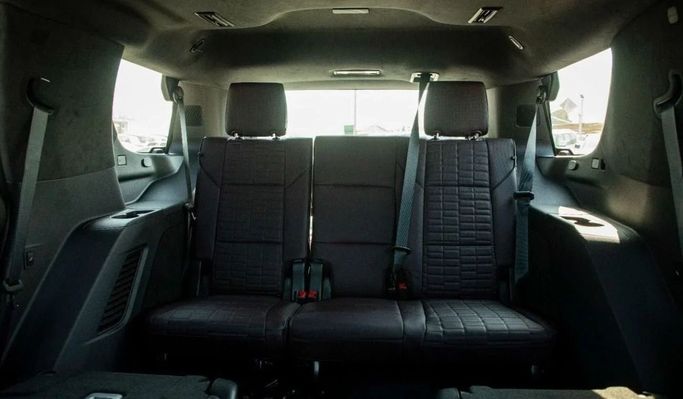 Новый Cadillac Escalade 600 V Рестайлинг, 6.2 л, 2024 в Дубае от Dresden Motors Черный цвет. GCC | AUTO.AE