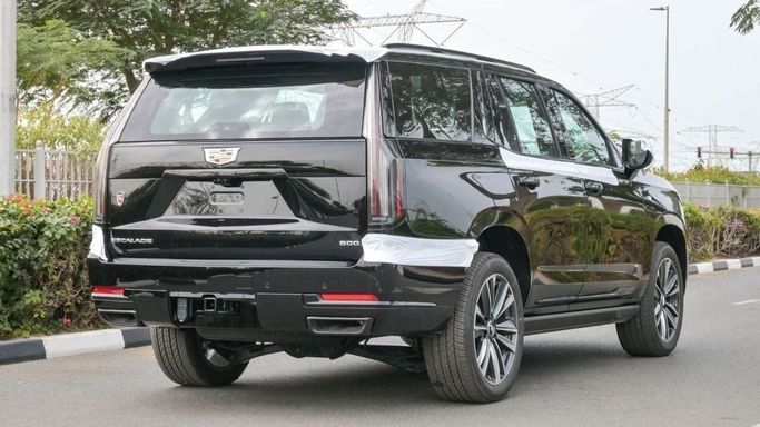 Новый Cadillac Escalade 600 V Рестайлинг, 6.2 л, 2025 в Дубае от Laith Alobaidi Motors Черный цвет. GCC | AUTO.AE