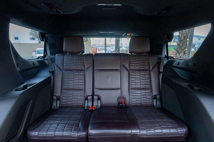 Used Cadillac Escalade V, 6.2 l, 2021 in Dubai by Linda Cars, Black color. GCC Specs | AUTO.AE