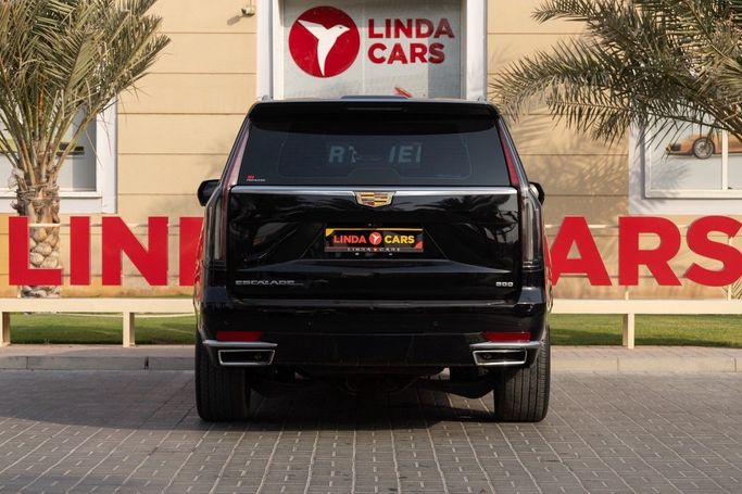 Used Cadillac Escalade V, 6.2 l, 2021 in Dubai by Linda Cars, Black color. GCC Specs | AUTO.AE