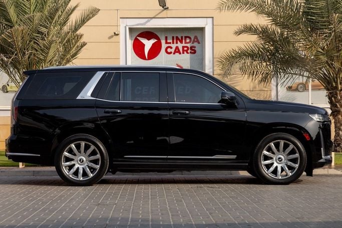 Used Cadillac Escalade V, 6.2 l, 2021 in Dubai by Linda Cars, Black color. GCC Specs | AUTO.AE