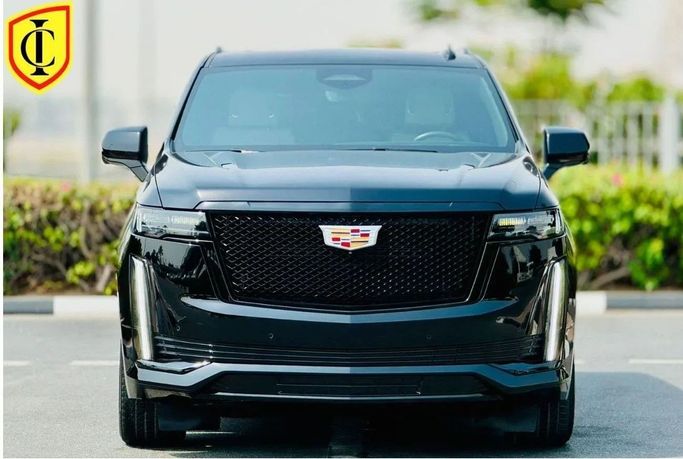 Подержанный Cadillac Escalade ESV V, 6.2 л, 2023 в Дубае от Ideal Cars LLC Бежевый цвет. GCC | AUTO.AE